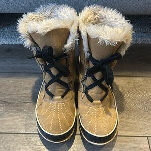 Sorel Tivoli II Winter Boots